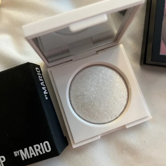 Make Up Bundle - Picture 3 of 12